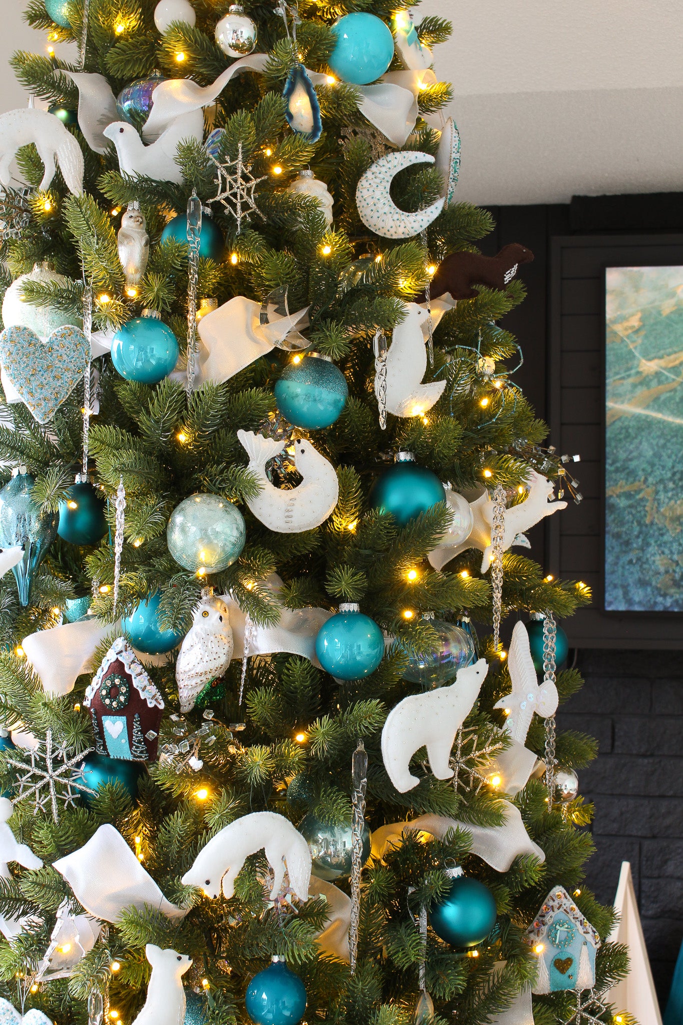 *Digital* Leaping Fox Felt Ornament Pattern