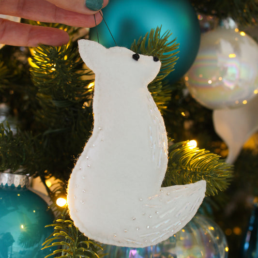 *Digital* Sitting Fox Felt Ornament Pattern